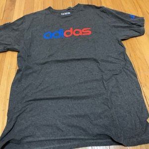 Adidas T-Shirt
